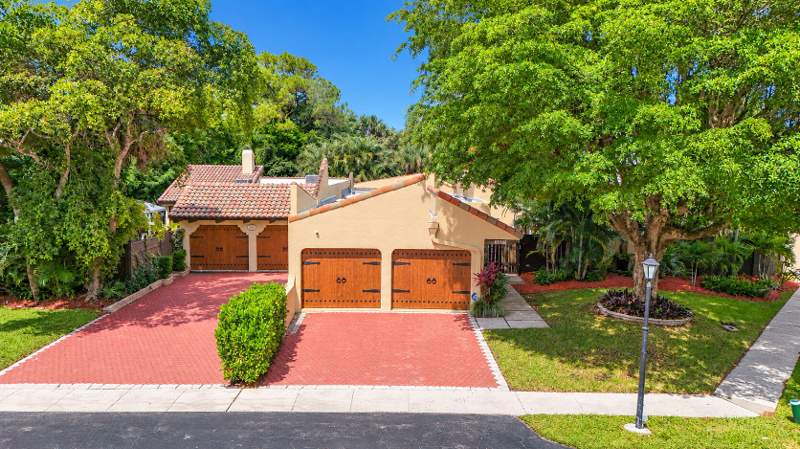 3 bedroom Villa at 5987 Patio Drive, Patios Del Mar, Boca Raton — photo 2