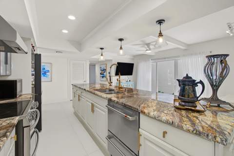 5987 Patio Drive, Boca Raton FL - photo 17 of 47