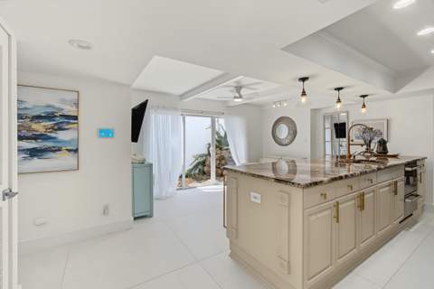 5987 Patio Drive, Boca Raton FL - photo 18 of 47
