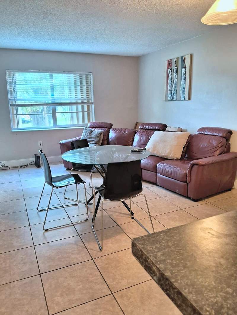 2 bedroom Condominium at 4334 NW 9th Avenue #7-2D, Heritage Circle Condo, Deerfield Beach — photo 4