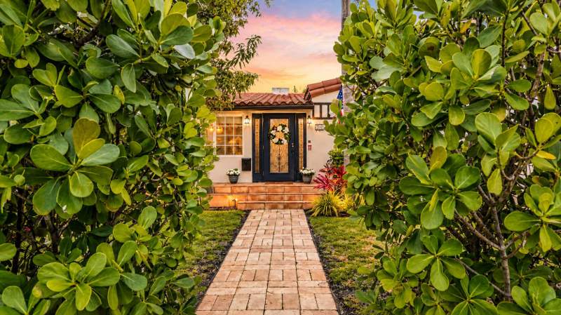 4 bedroom Single Family Residence at 436 38th Street, Northwood Add, West Palm Beach — photo 3