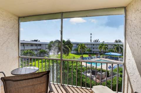 9872 Marina Boulevard #1438, Boca Raton FL - photo 8 of 28