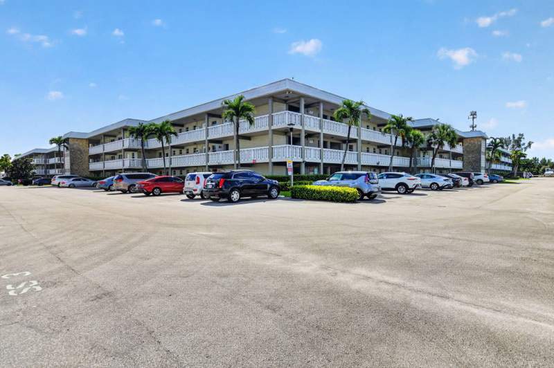 2 bedroom Condominium at 9872 Marina Boulevard #1438, Sandalfoot South Three Condo, Boca Raton — photo 2