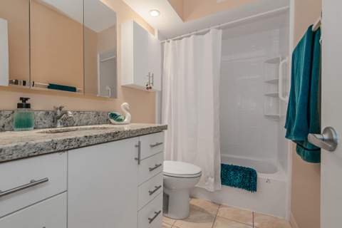 465 Paradise Isle Boulevard, Hallandale Beach FL - photo 19 of 26