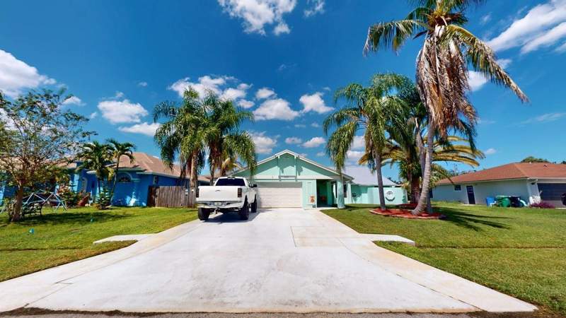 4 bedroom Single Family Residence at 2537 SE Victory Avenue, Port St Lucie Section 30, Port St. Lucie — photo 4