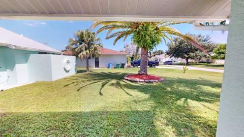 2537 SE Victory Avenue, Port St. Lucie FL - photo 6 of 50