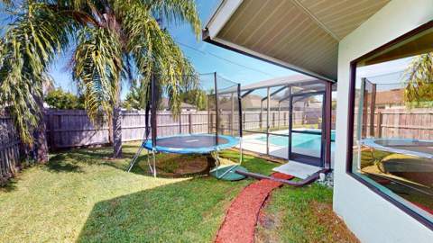 2537 SE Victory Avenue, Port St. Lucie FL - photo 10 of 50