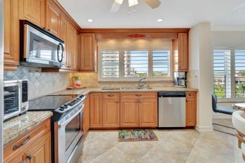 220 Mac Farlane Drive, Delray Beach FL - photo 23 of 71