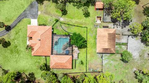 2559 Palm Deer Drive, Loxahatchee FL - photo 21 of 140