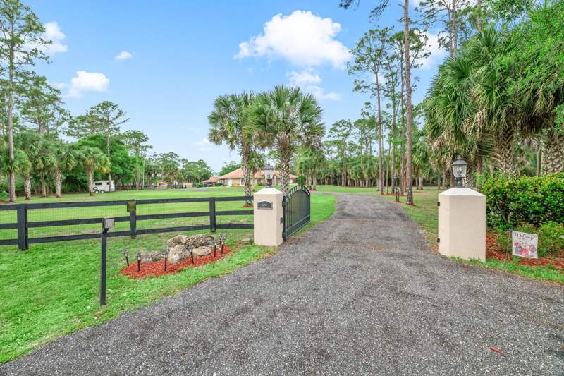 5 bedroom Single Family Residence at 2559 Palm Deer Drive, Deer Run, Loxahatchee — photo 2