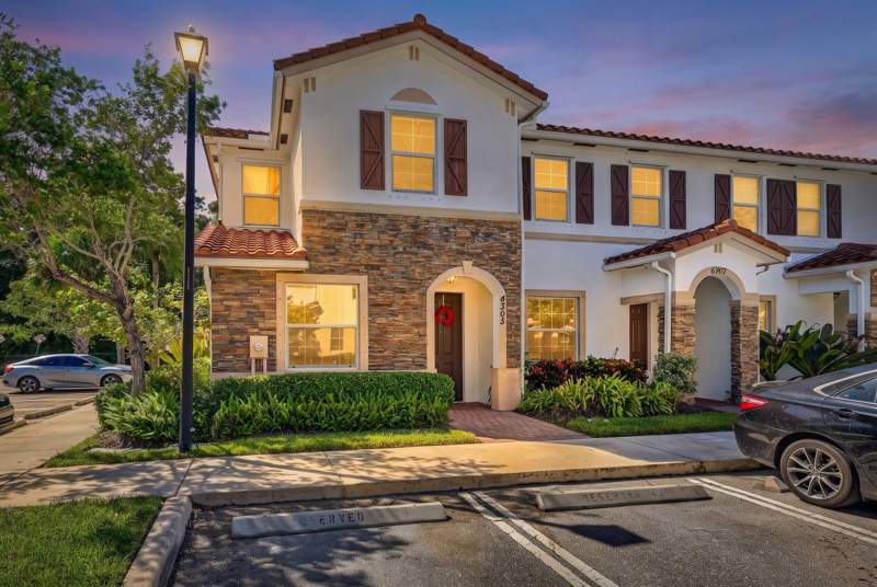 3 bedroom Townhouse at 4305 Maybelle Lane, Charleston Commons 2, West Palm Beach — photo 5