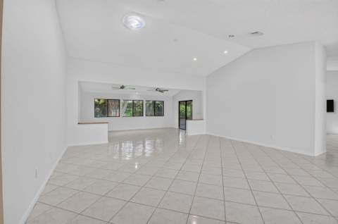 2915 Riviera Drive, Delray Beach FL - photo 8 of 46