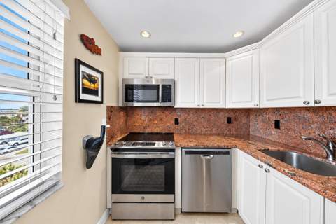 710 N Ocean Boulevard #312, Pompano Beach FL - photo 14 of 59