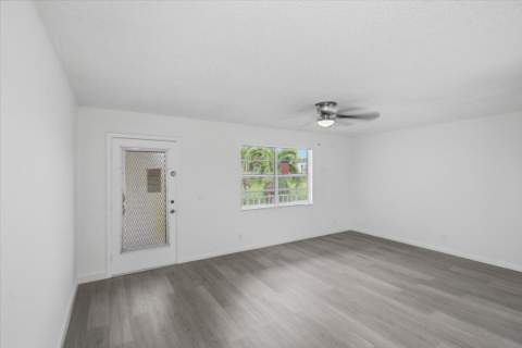 527 Normandy K, Delray Beach FL - photo 8 of 35