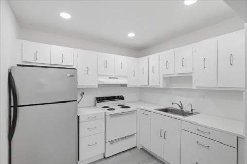 527 Normandy K, Delray Beach FL - photo 13 of 35