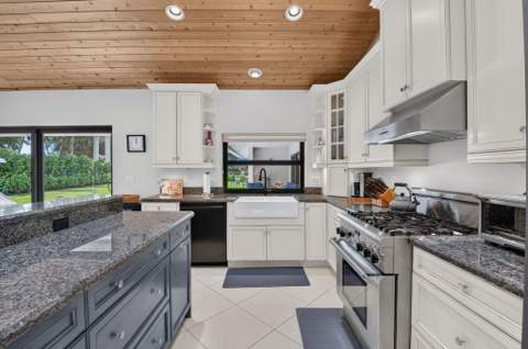 2750 NW 26th Court, Boca Raton FL - photo 23 of 55