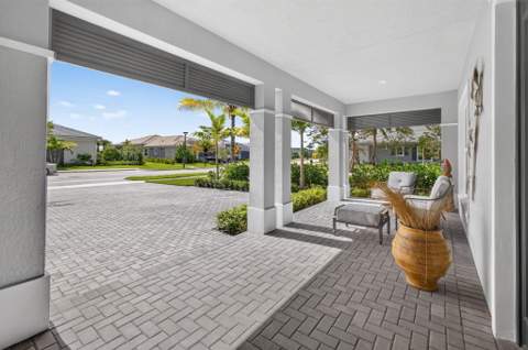 10136 Timber Creek Way, Palm Beach Gardens FL - photo 8 of 141