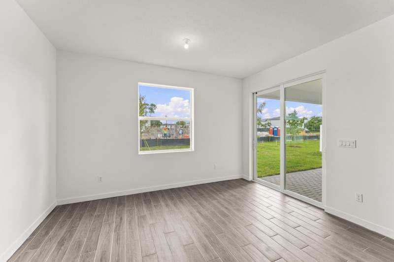 4 bedroom Single Family Residence at 7290 Claudelle Street, Forest Oaks Residential Pud, Lake Worth — photo 4