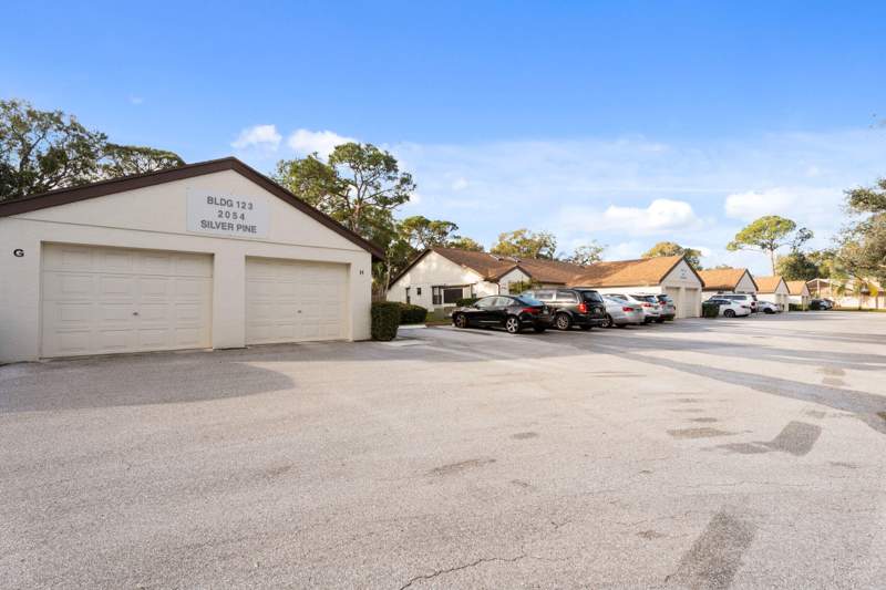 3 bedroom Villa at 2054 SW Silver Pine Way #123H, Pine Ridge At Martin Downs Condo, Palm City — photo 2