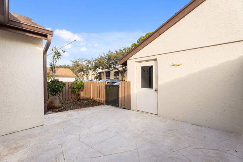 3 bedroom Villa at 2054 SW Silver Pine Way #123H, Pine Ridge At Martin Downs Condo, Palm City — photo 3