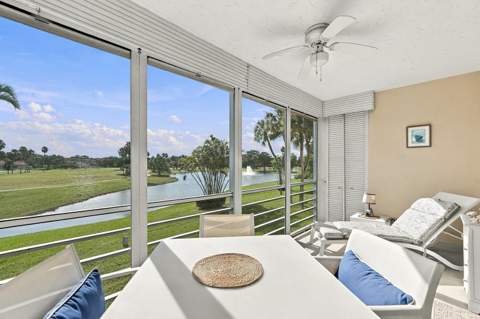 3980 Oaks Clubhouse Drive #212, Pompano Beach FL - photo 6 of 17