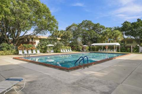 3980 Oaks Clubhouse Drive #212, Pompano Beach FL - photo 15 of 17
