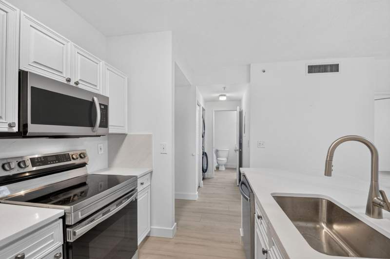 1 bedroom Condominium at 630 S Sapodilla Avenue #223, Courtyards In Cityplace Condo, West Palm Beach — photo 4