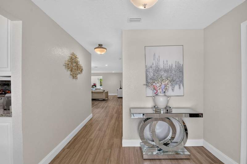 4 bedroom Single Family Residence at 7099 Pine Manor Drive, Lucerne Lakes Homes Village II 3rd Add, Lake Worth — photo 5