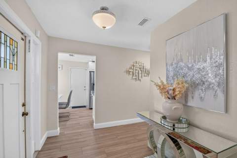 7099 Pine Manor Drive, Lake Worth FL - photo 6 of 54