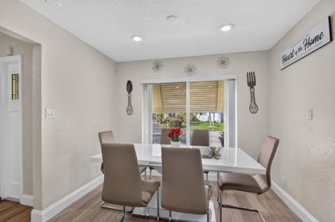 7099 Pine Manor Drive, Lake Worth FL - photo 12 of 54