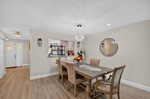 7099 Pine Manor Drive, Lake Worth FL - photo 15 of 54