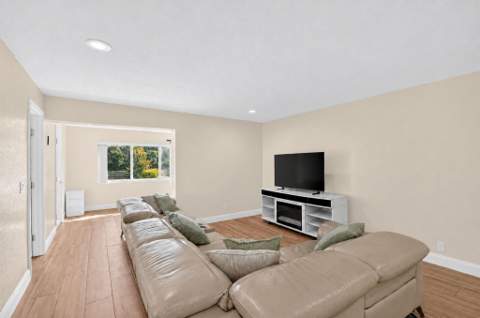 7099 Pine Manor Drive, Lake Worth FL - photo 17 of 54