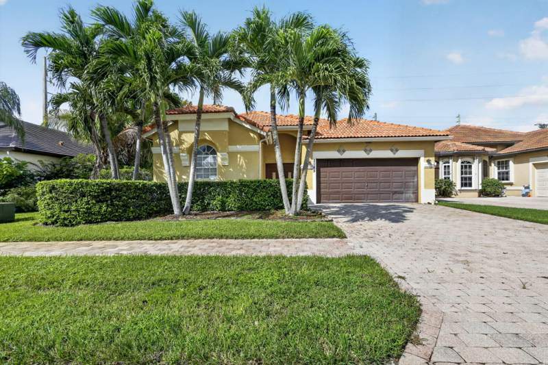 4 bedroom Single Family Residence at 8085 Saw Palmetto Lane, Gateway Gardens, Boynton Beach — photo 2