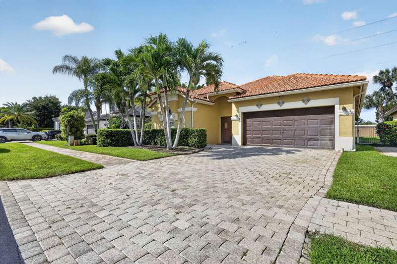 4 bedroom Single Family Residence at 8085 Saw Palmetto Lane, Gateway Gardens, Boynton Beach — photo 3