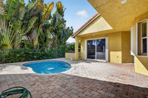 8085 Saw Palmetto Lane, Boynton Beach FL - photo 13 of 68