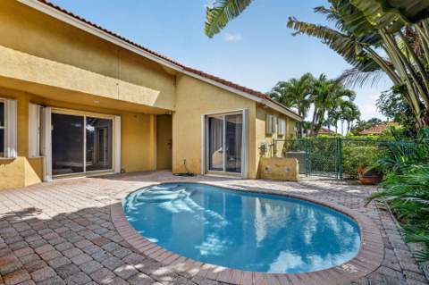 8085 Saw Palmetto Lane, Boynton Beach FL - photo 16 of 68