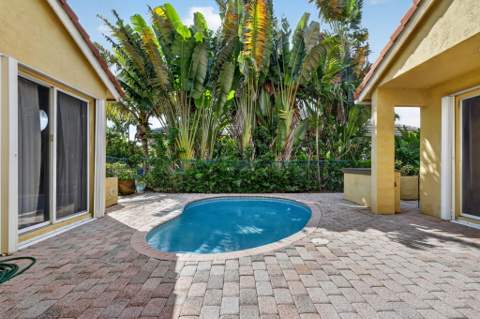 8085 Saw Palmetto Lane, Boynton Beach FL - photo 17 of 68