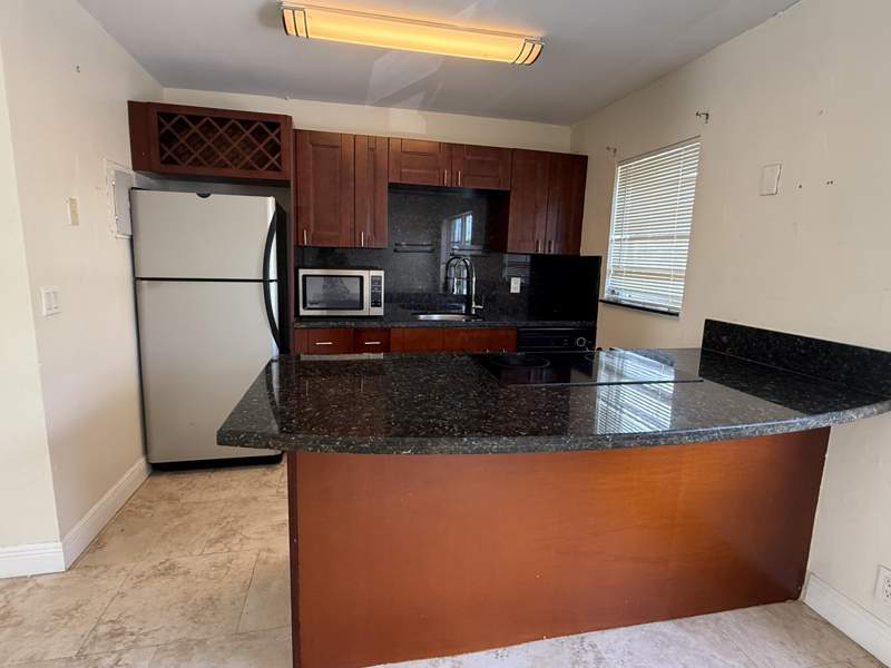 1 bedroom Condominium at 1100 NE 9th Avenue #202, Southdale Condo, Fort Lauderdale — photo 3