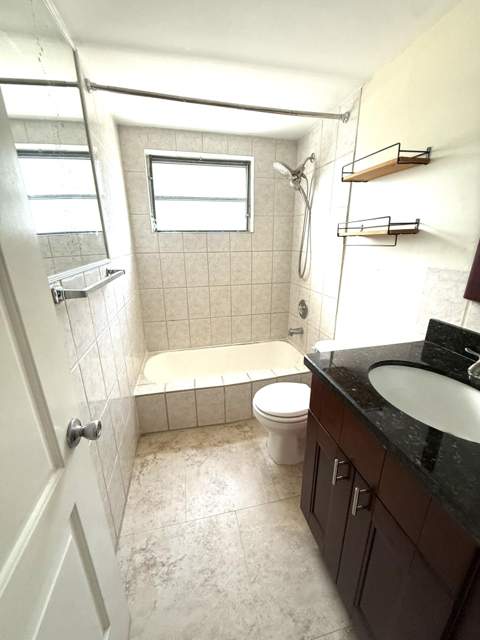 1100 NE 9th Avenue #202, Fort Lauderdale FL - photo 6 of 8
