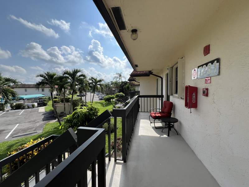 2 bedroom Condominium at 7281 Golf Colony Court #203, Lucerne Lakes Golf Colony, Lake Worth — photo 4