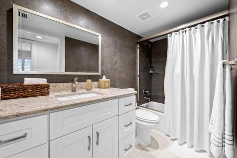 7361 Granville Drive #303, Tamarac FL - photo 24 of 34