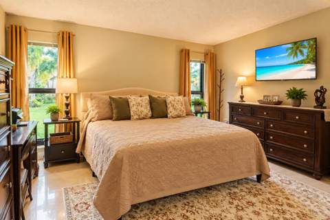 2281 SW 17th Drive, Deerfield Beach FL - photo 9 of 20