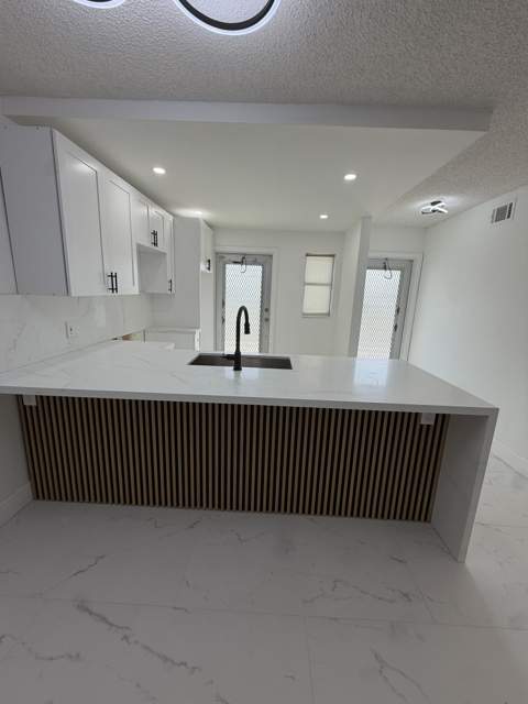 2161 NE 1st Court #105, Boynton Beach FL - photo 6 of 14