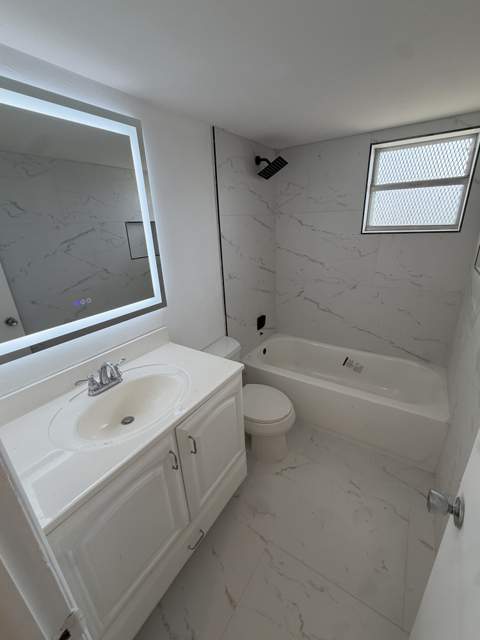 2161 NE 1st Court #105, Boynton Beach FL - photo 8 of 14