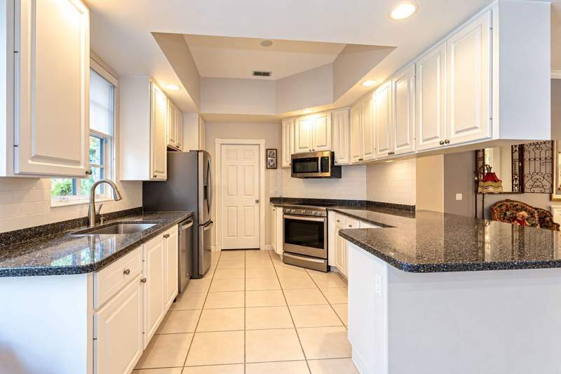 4 bedroom Single Family Residence at 8939 Oldham Way, Carleton Oaks, West Palm Beach — photo 5