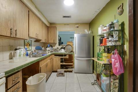 1008 Francis Street, West Palm Beach FL - photo 13 of 48