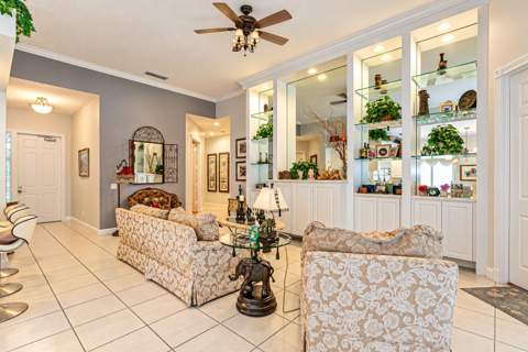 8939 Oldham Way, West Palm Beach FL - photo 7 of 35