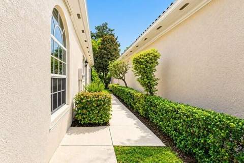 8939 Oldham Way, West Palm Beach FL - photo 24 of 35