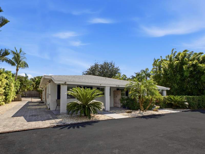 4 bedroom Single Family Residence at 3125 Albatross Road, Tropic Palms 1, Delray Beach — photo 2