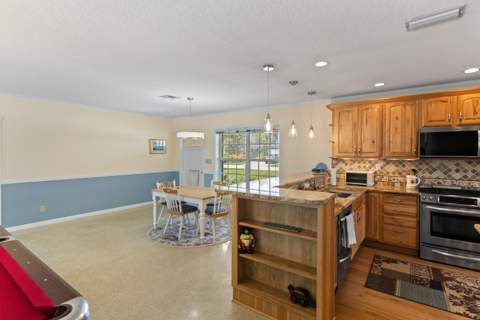 4240 NE 19th Avenue, Oakland Park FL - photo 9 of 52
